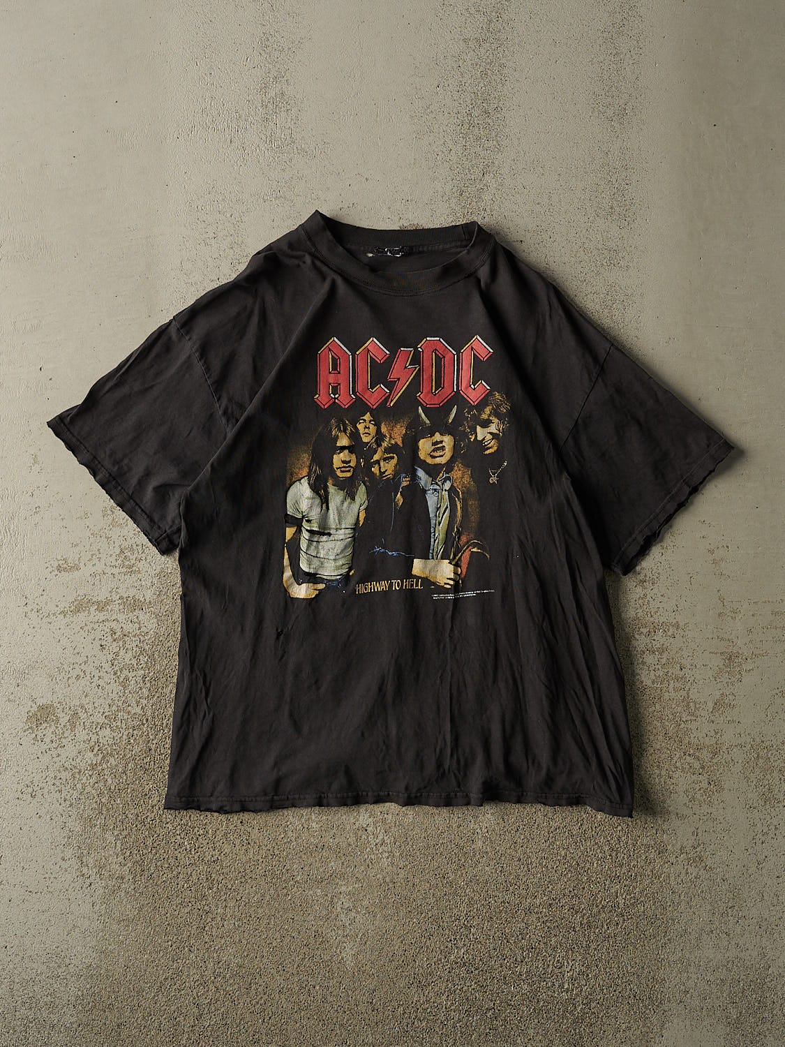 Vintage 02' Black AC/DC "Highway To Hell" Tee (L/XL)