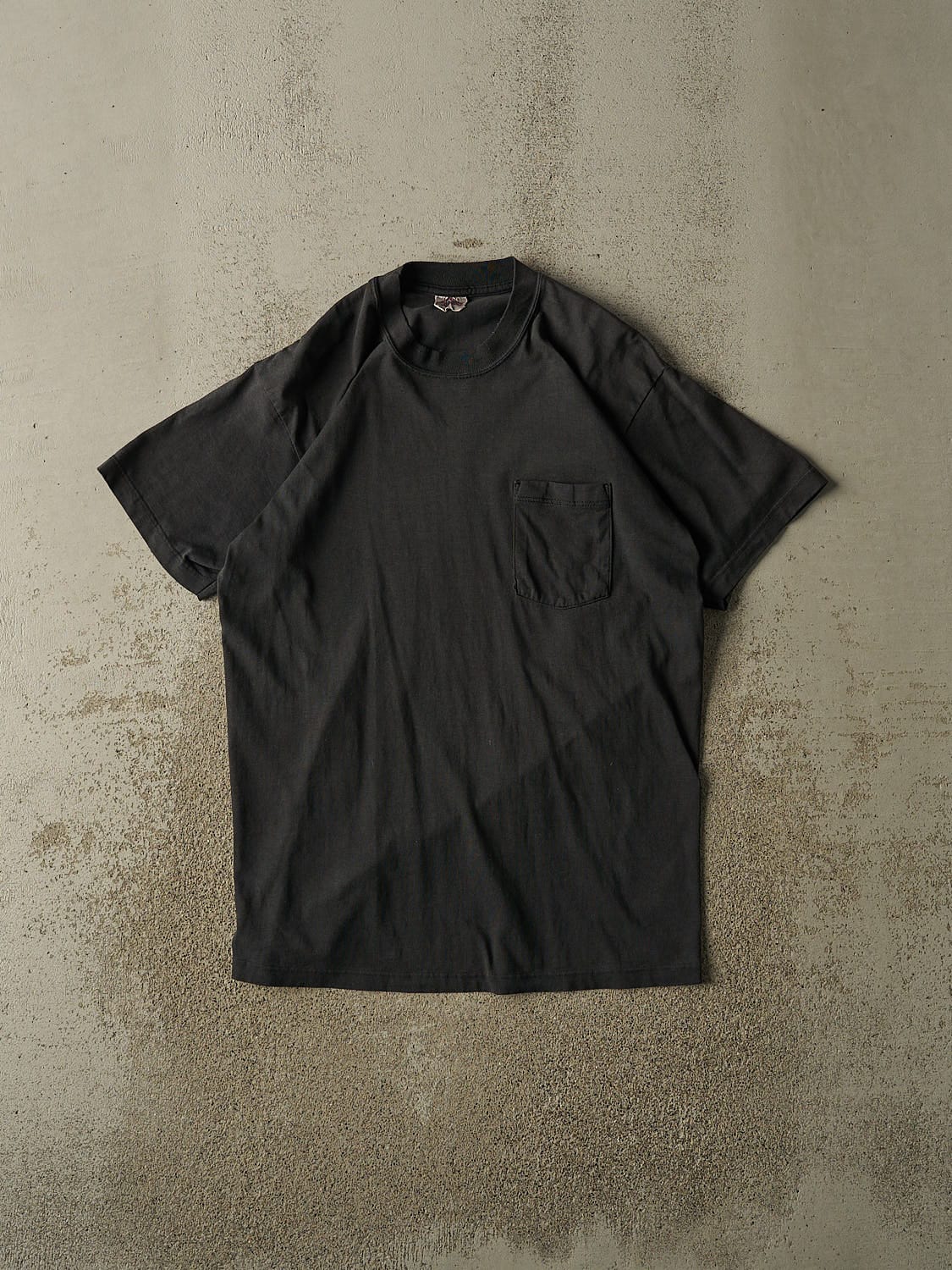 Vintage 90s Black Blank Pocket Tee (M/L)
