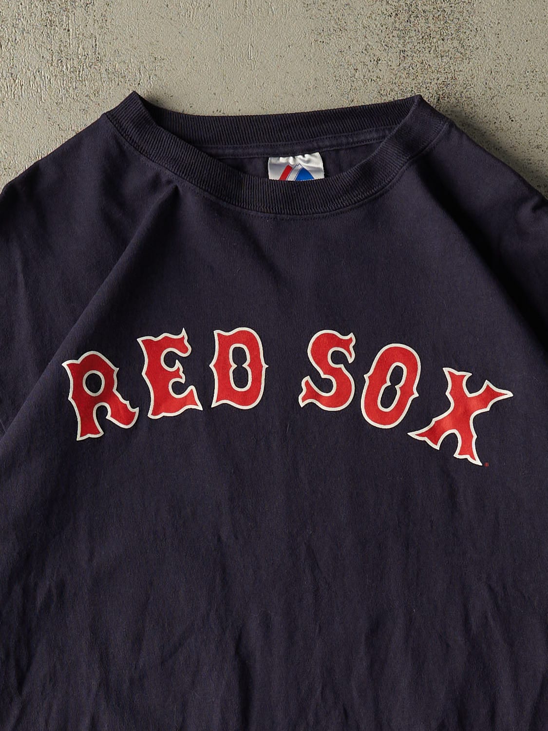 Vintage Y2K Navy Blue Boston Red Sox #33 Jason Varitek Player Tee (XL/XXL)
