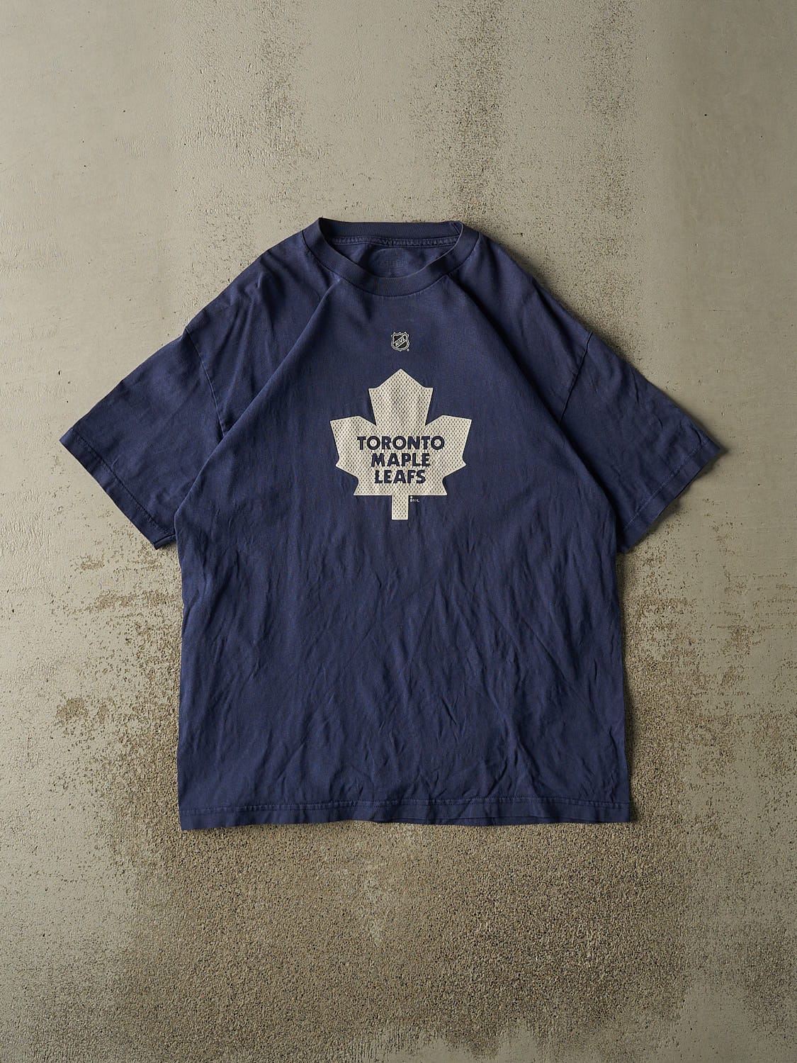 Vintage Y2K Navy Blue Toronto Maple Leafs #19 Joffrey Lupul Tee (XL)
