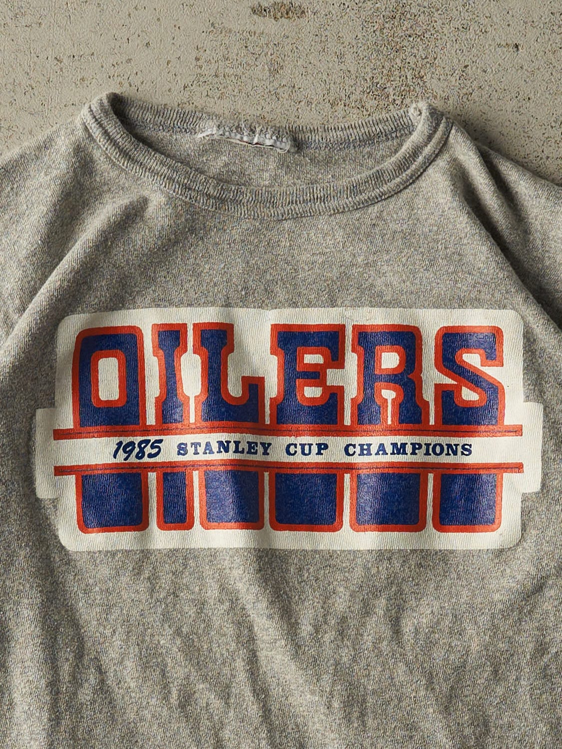 Vintage 85' Grey Edmonton Oilers Stanley Cup Champions Tee (S/M)