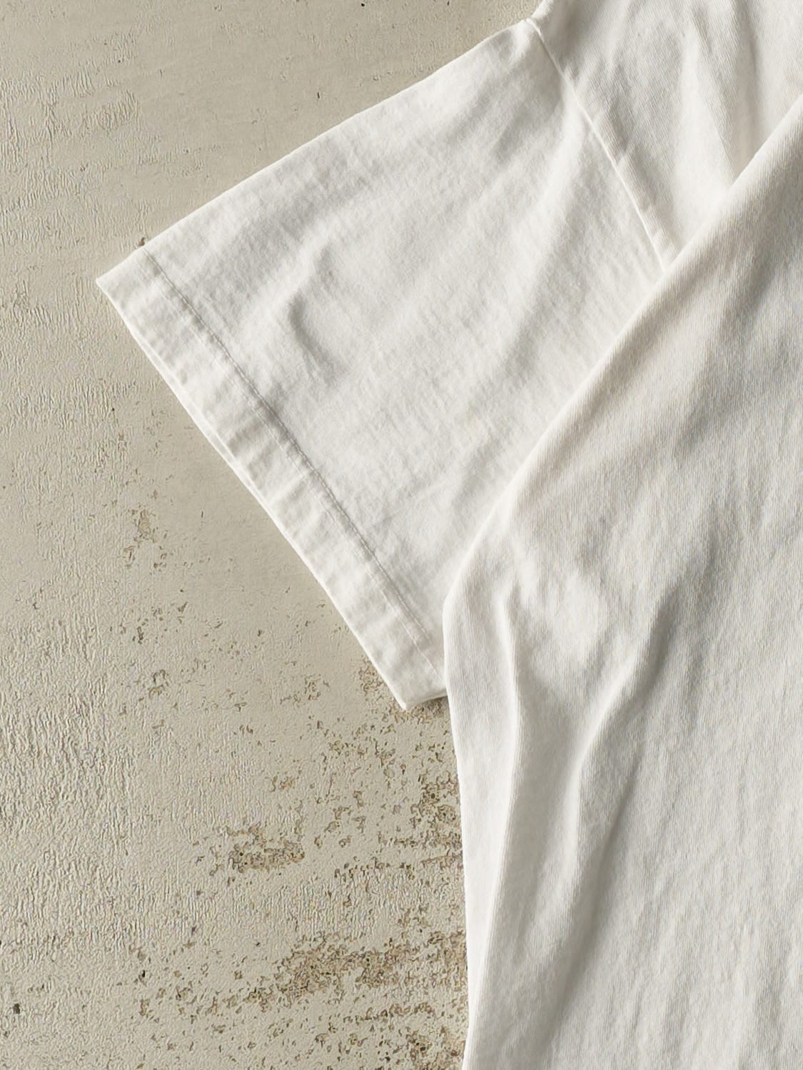 Vintage 96' White Guess Jeans Tee (L/XL)
