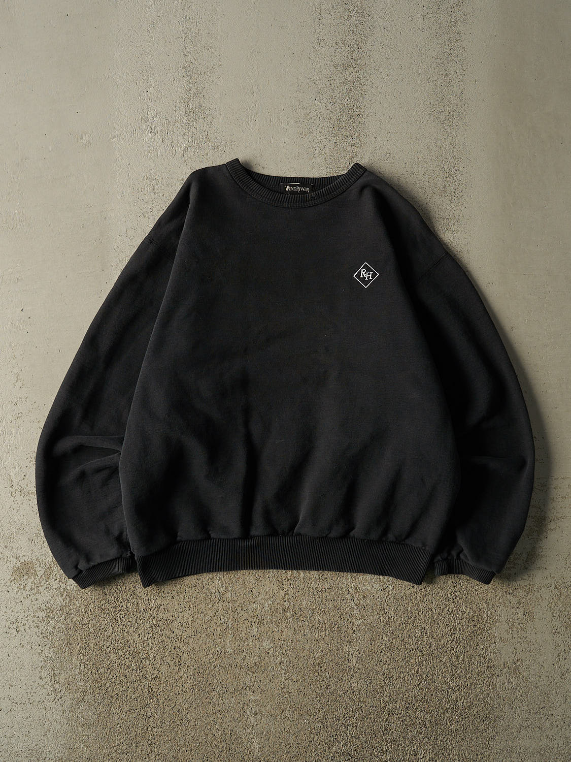 Vintage 90s Faded Black Wind River Embroidered Crewneck (L/XL)