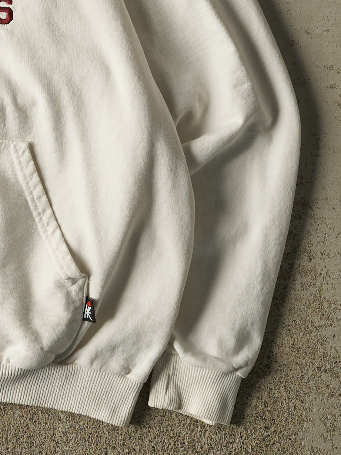 Vintage 90s White Bulldogs  Embroidered Hoodie (L/XL)