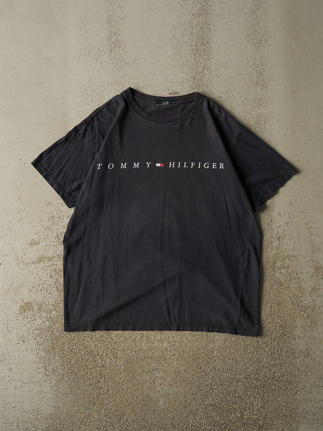 Vintage 90s Black Tommy Hilfiger  Tee (L)