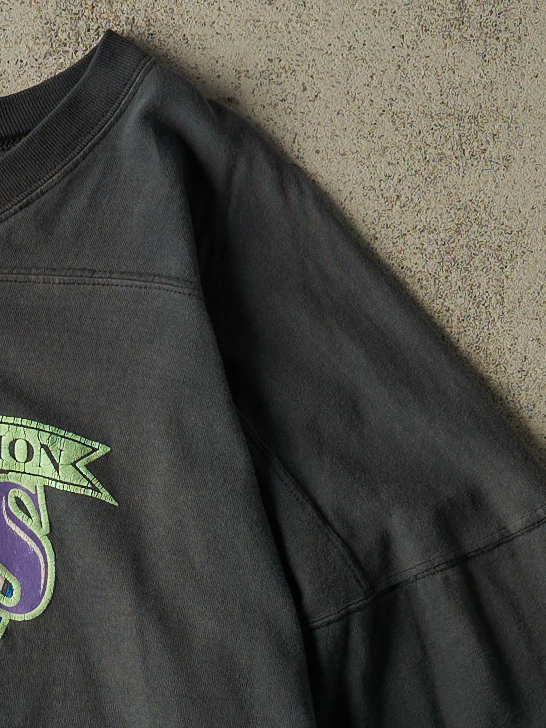 Vintage 80s Faded Black Brooks 3/4 Sleeve Shirt (M/L)