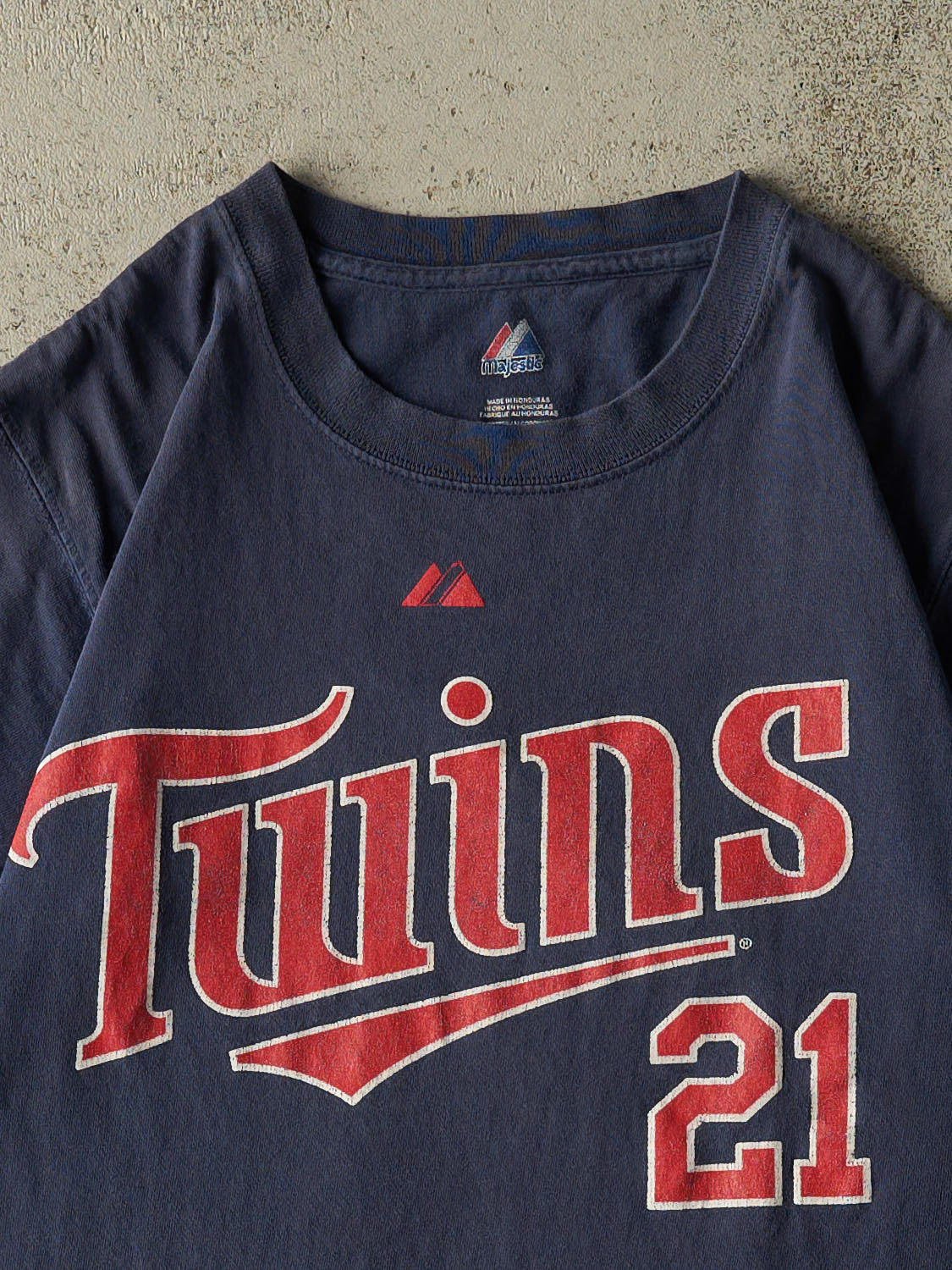 Vintage 08' Navy Blue Minnesota Twins #21 Young Tee (S/M)
