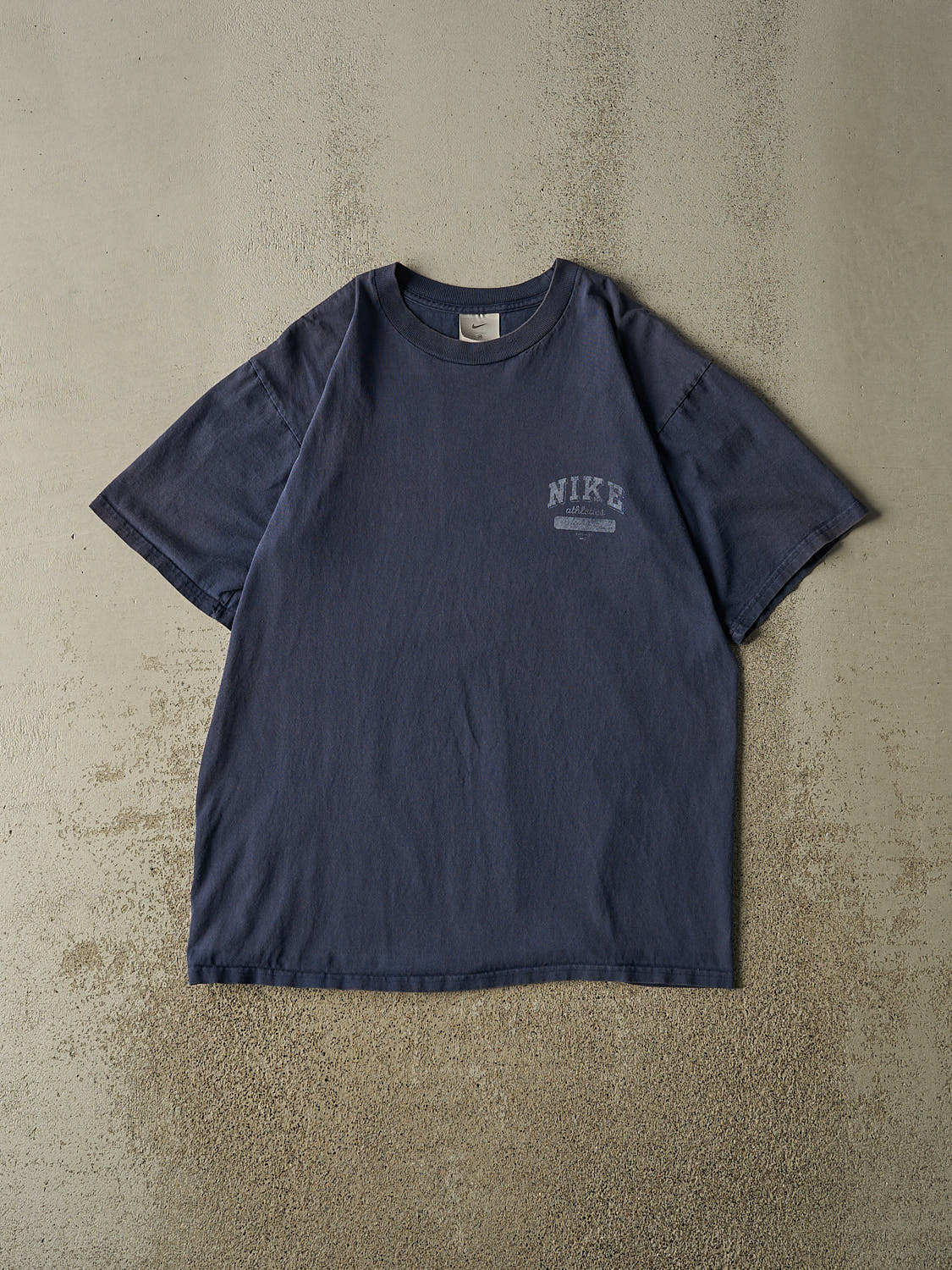Vintage Y2K Navy Blue Nike Tee (L/XL)