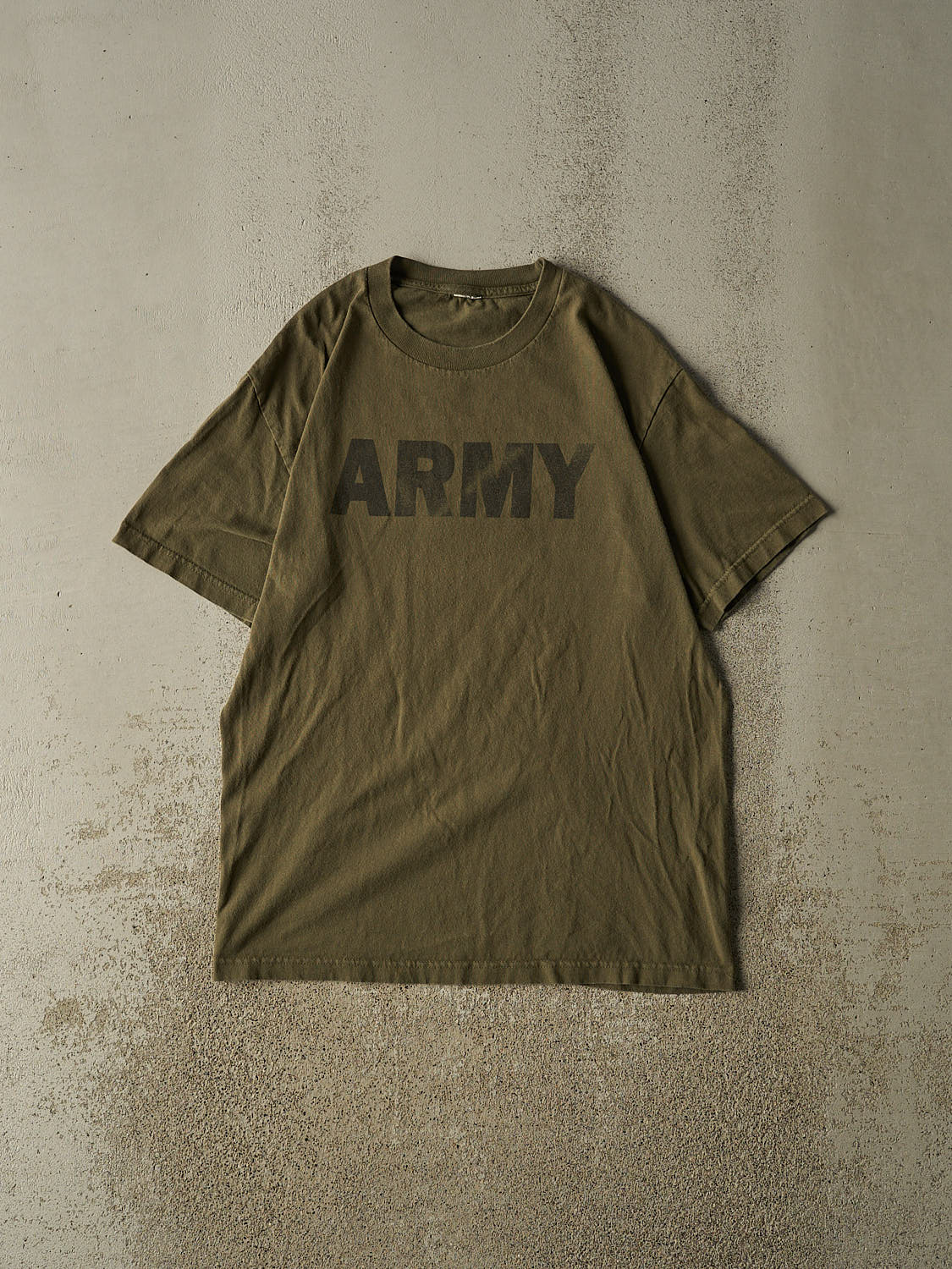 Vintage Y2K Green US Army  Tee (L/XL)