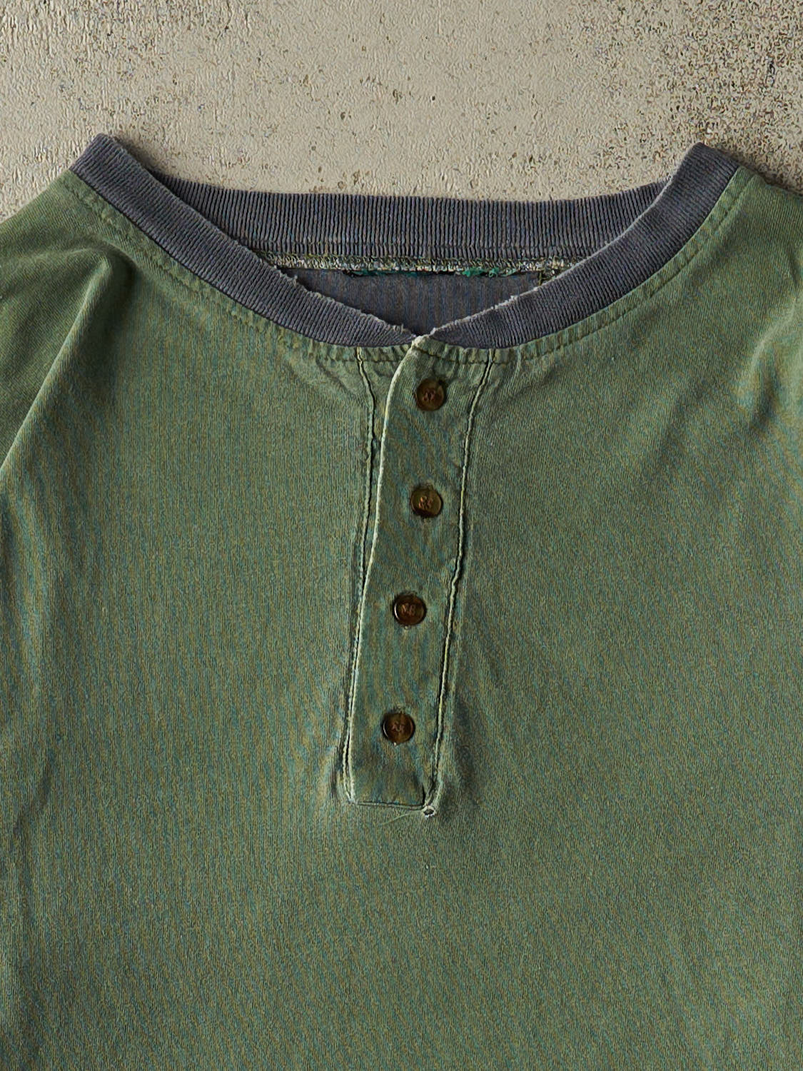 Vintage 90s Green Quarter Button  Long Sleeve (L/XL)