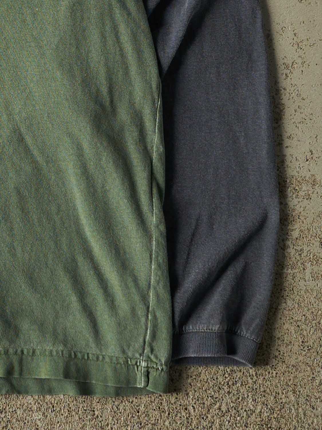 Vintage 90s Green Quarter Button  Long Sleeve (L/XL)
