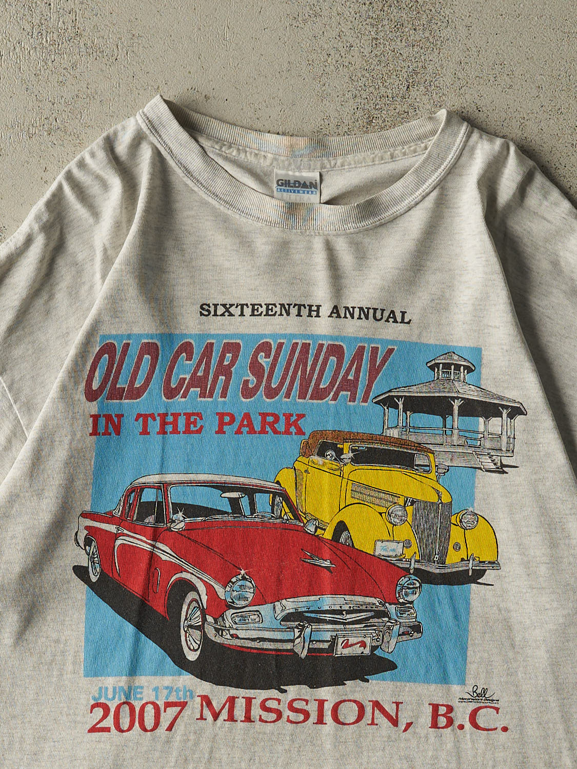 Vintage 07' Heather Grey Old Car  Sunday in the Park Tee (L/XL)