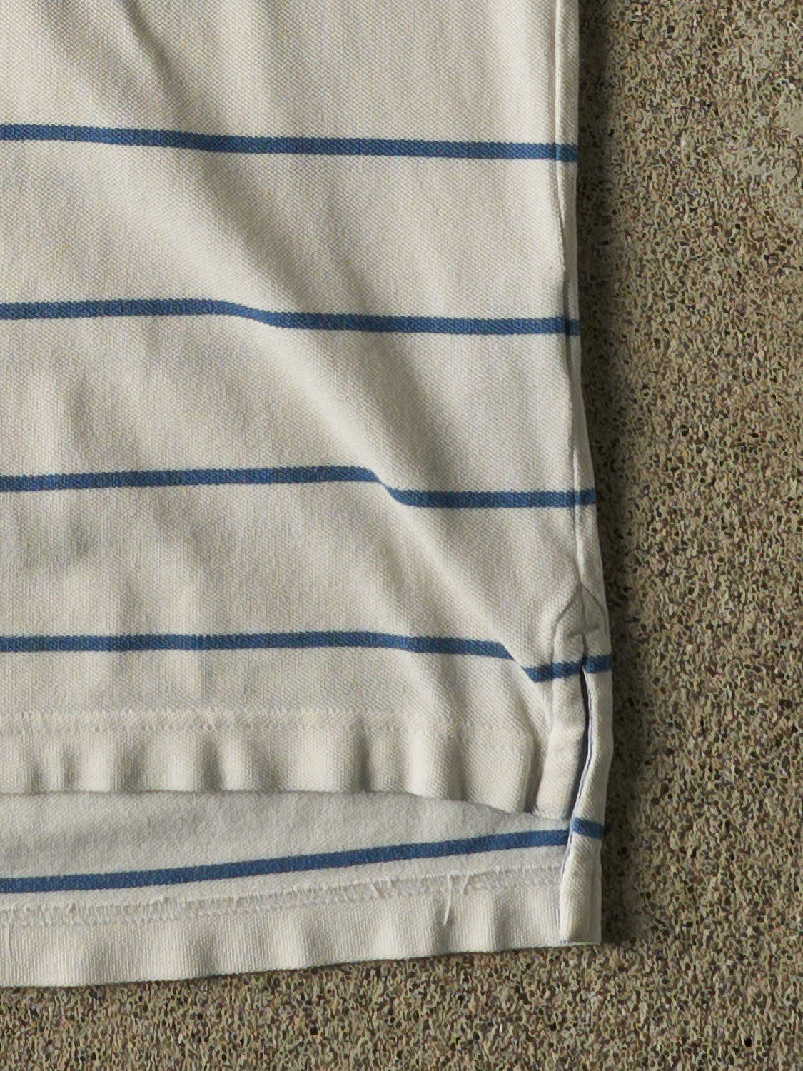 Vintage Y2K White Tommy Hilfiger Striped Quarter Button Tee (M/L)