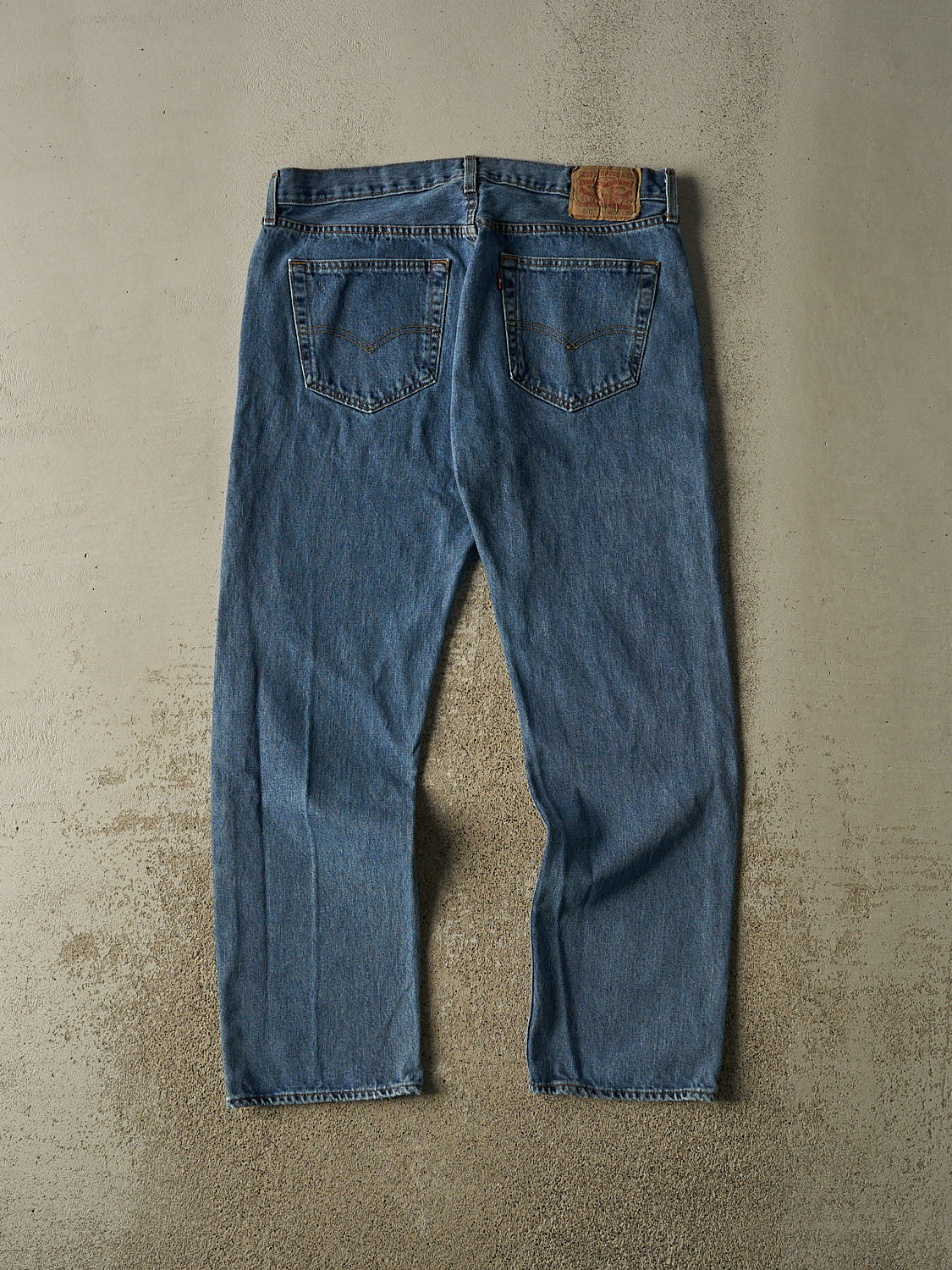 Vintage Y2K Mid Wash Levi's 501 Jeans (36x29.5)