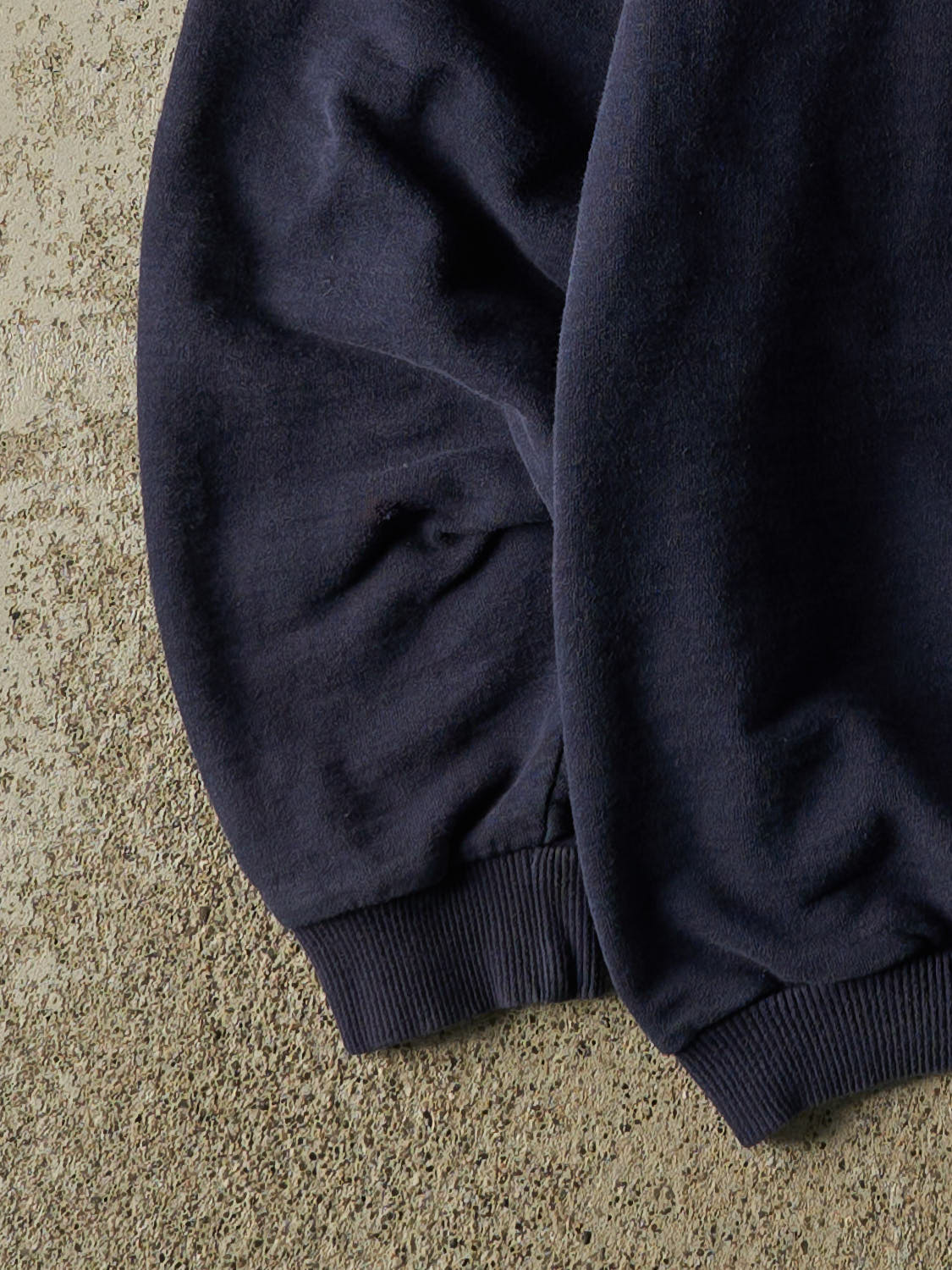 Vintage 90s Navy Blue Lakewoods Bay Embroidered Crewneck (XL)