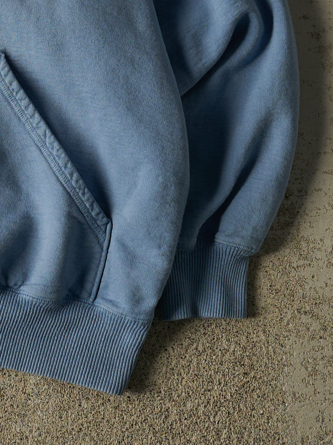 Vintage Y2K Blue Wind River Blank Hoodie (M/L)