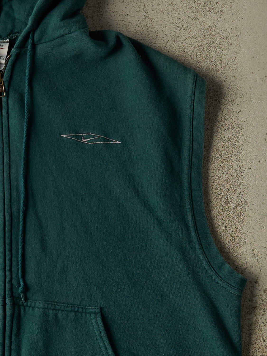 Vintage 90s Green Nike Embroidered Sleeveless Zip Up Hoodie (L)