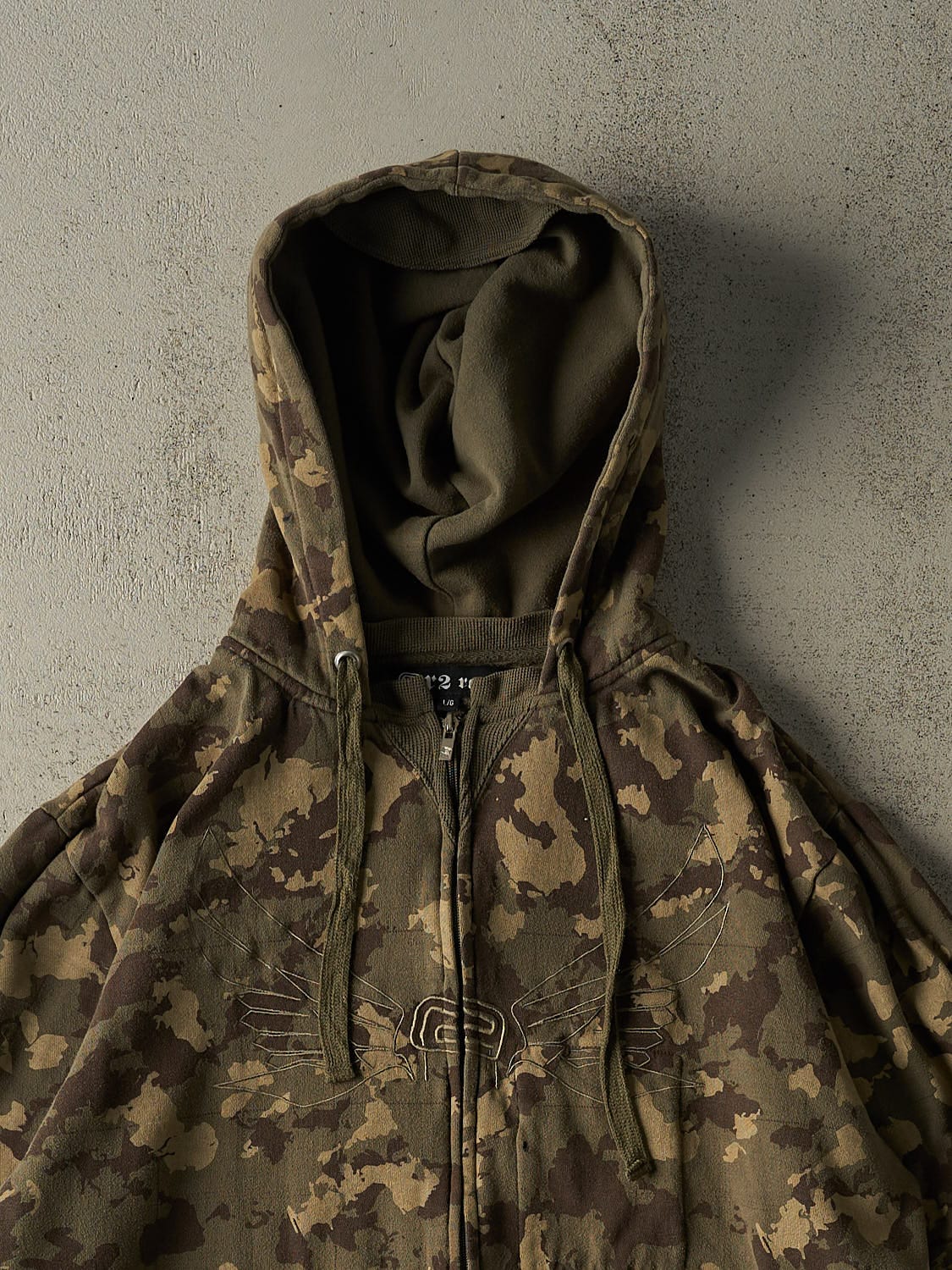 Vintage Y2K Camo Randy River Zip Up Graphic Hoodie (L)