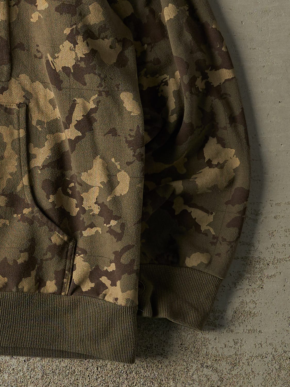 Vintage Y2K Camo Randy River Zip Up Graphic Hoodie (L)