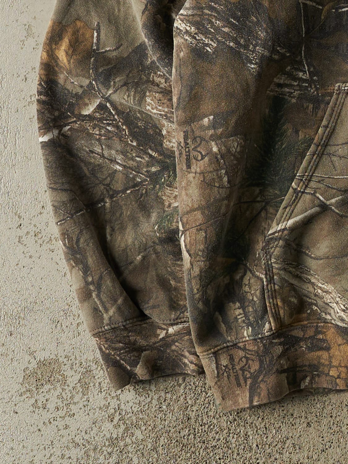 Vintage Y2K Camo Realtree x Carhartt Zip Up Hoodie (XL)