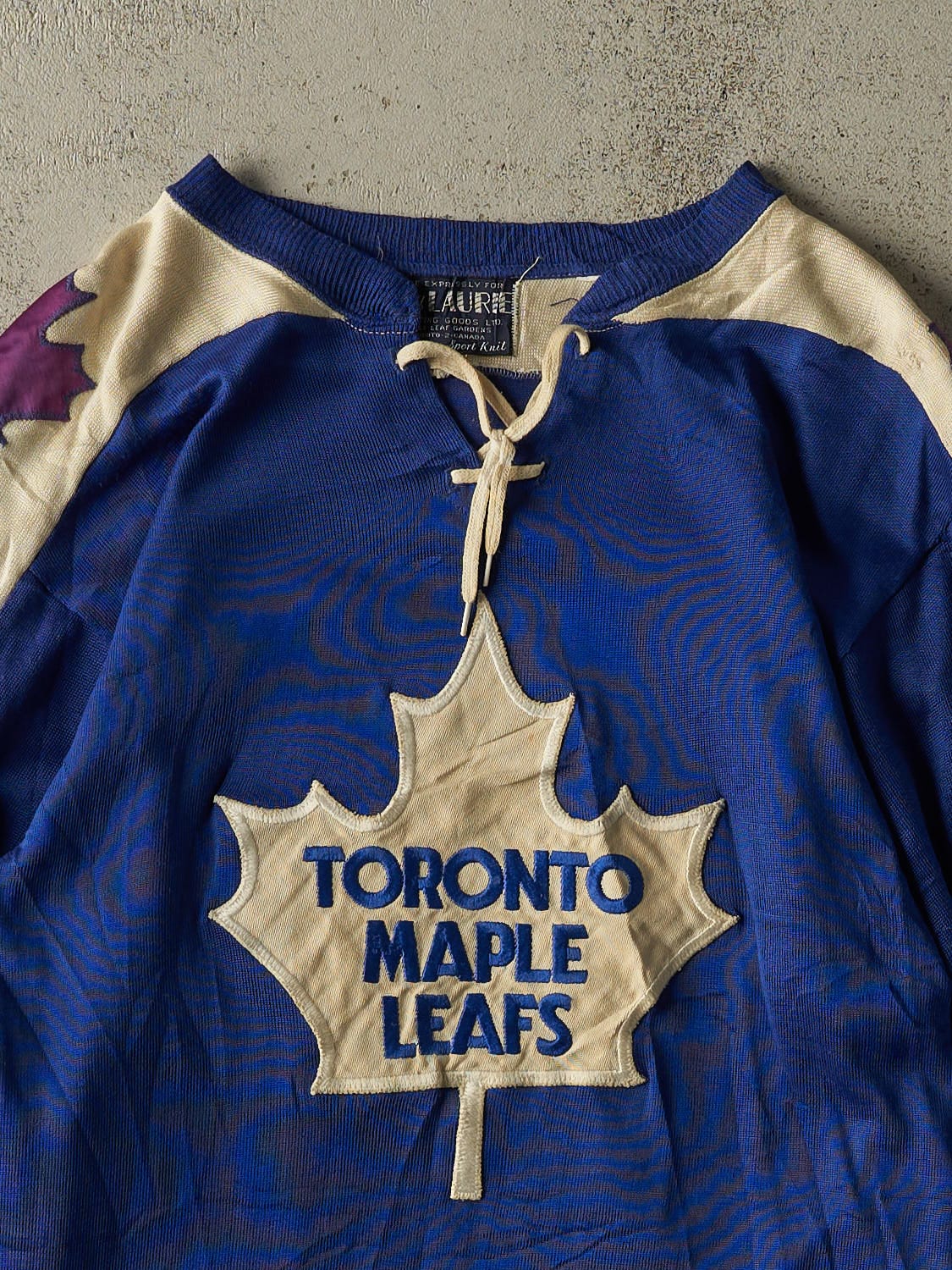 Vintage RARE 80s Blue Toronto Maple Leafs #14 Hockey Jersey (M)