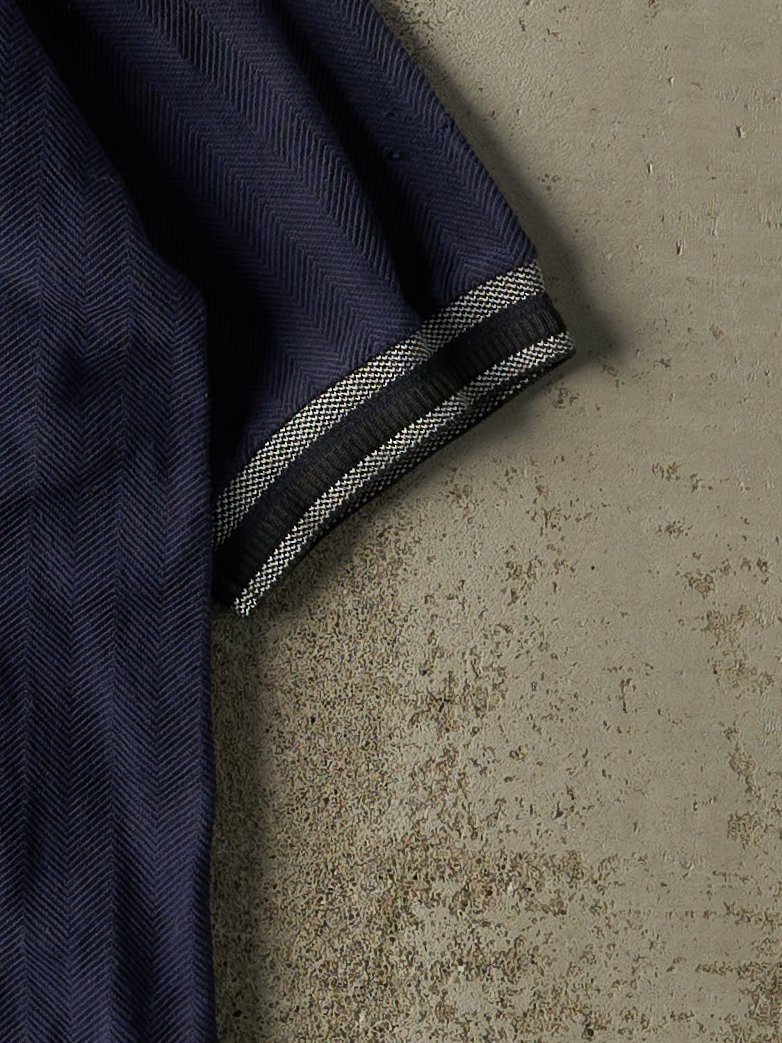 Vintage 90s Navy Blue Striped Quarter Button Tee (M)