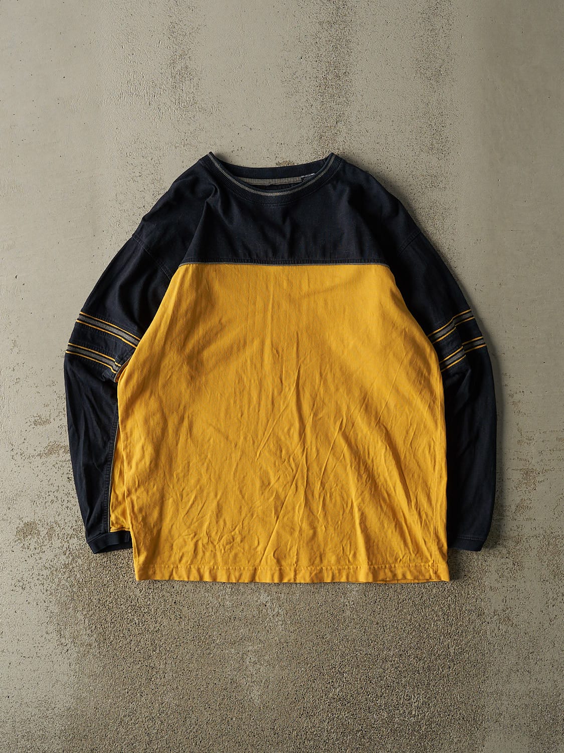 Vintage Y2K Yellow & Navy Point Zero Striped Long Sleeve (L/XL)