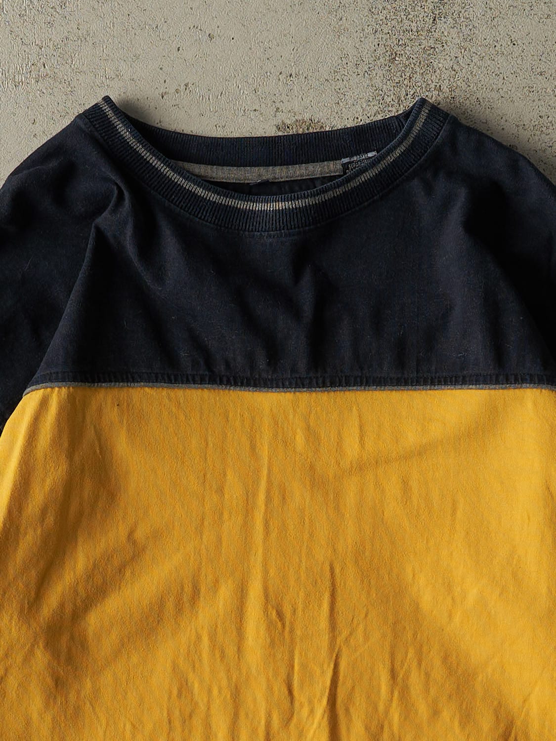 Vintage Y2K Yellow & Navy Point Zero Striped Long Sleeve (L/XL)