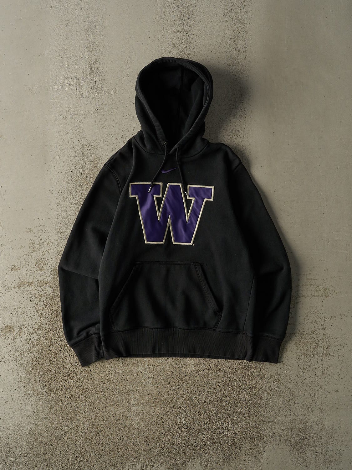 Vintage Y2K Black Nike Middle Swoosh University of Washington Hoodie (S/M)