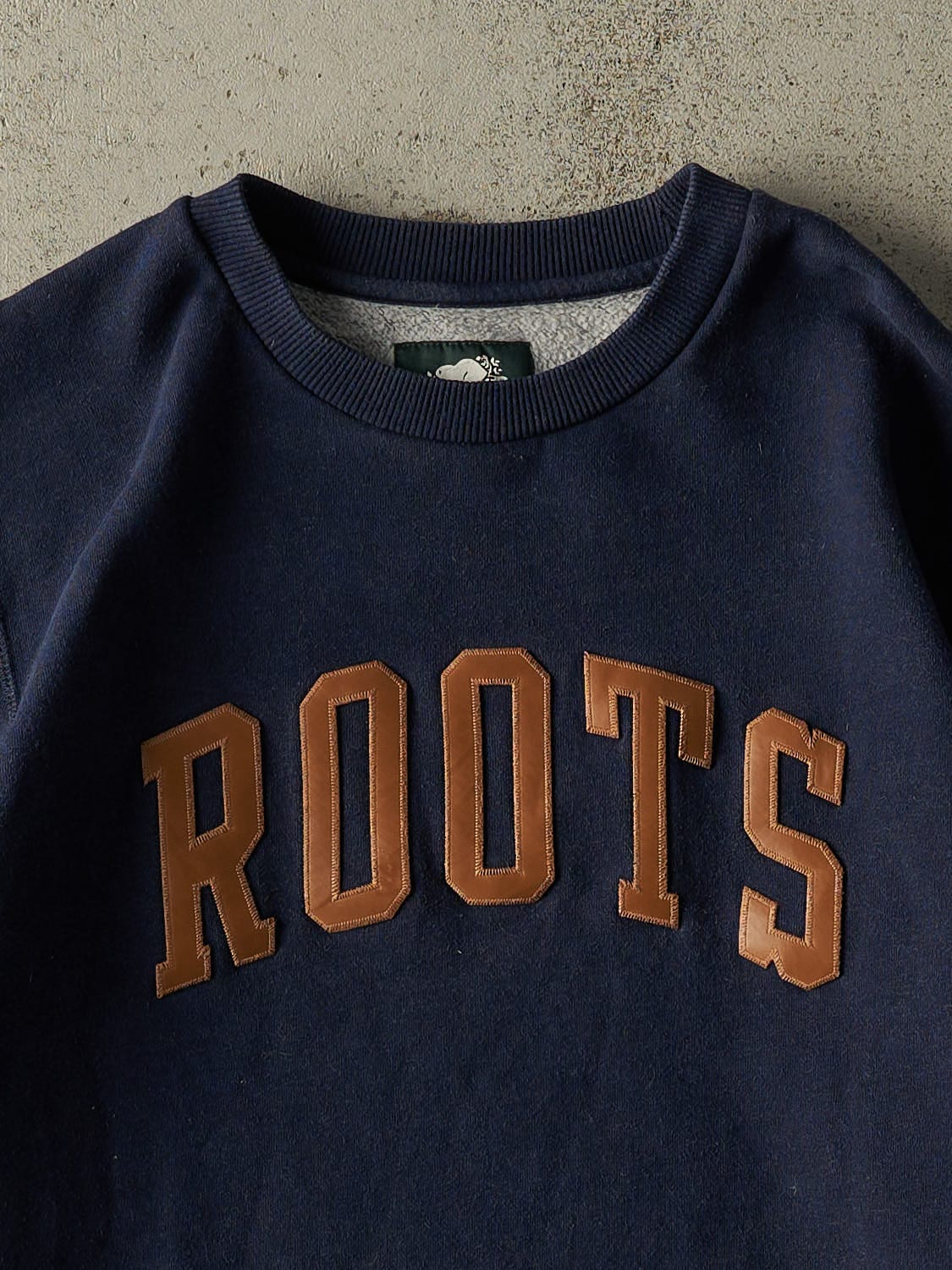 Vintage Y2K Navy Blue Roots Crewneck (L)
