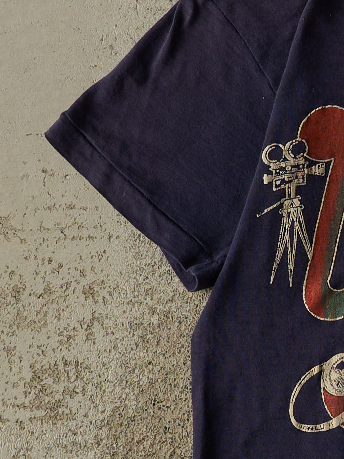 Vintage 80s Navy Blue Universal Studios California Single Stitch Tee (XXXS/XXS)