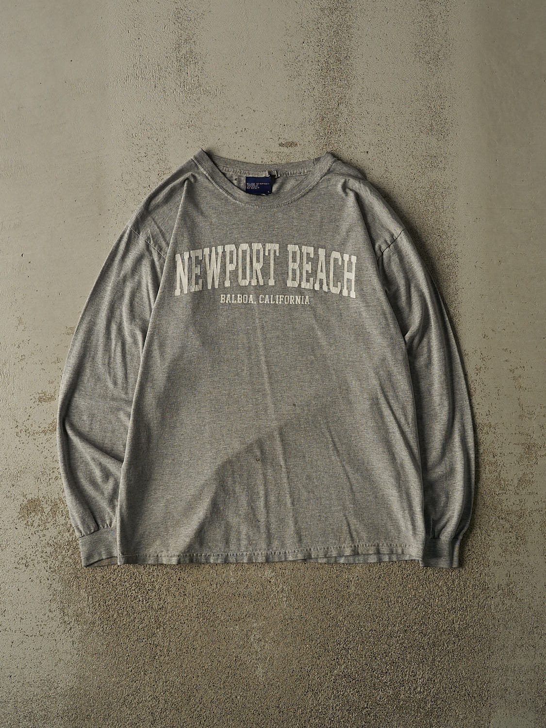 Vintage Y2K Grey Newport Beach California Long Sleeve (L)