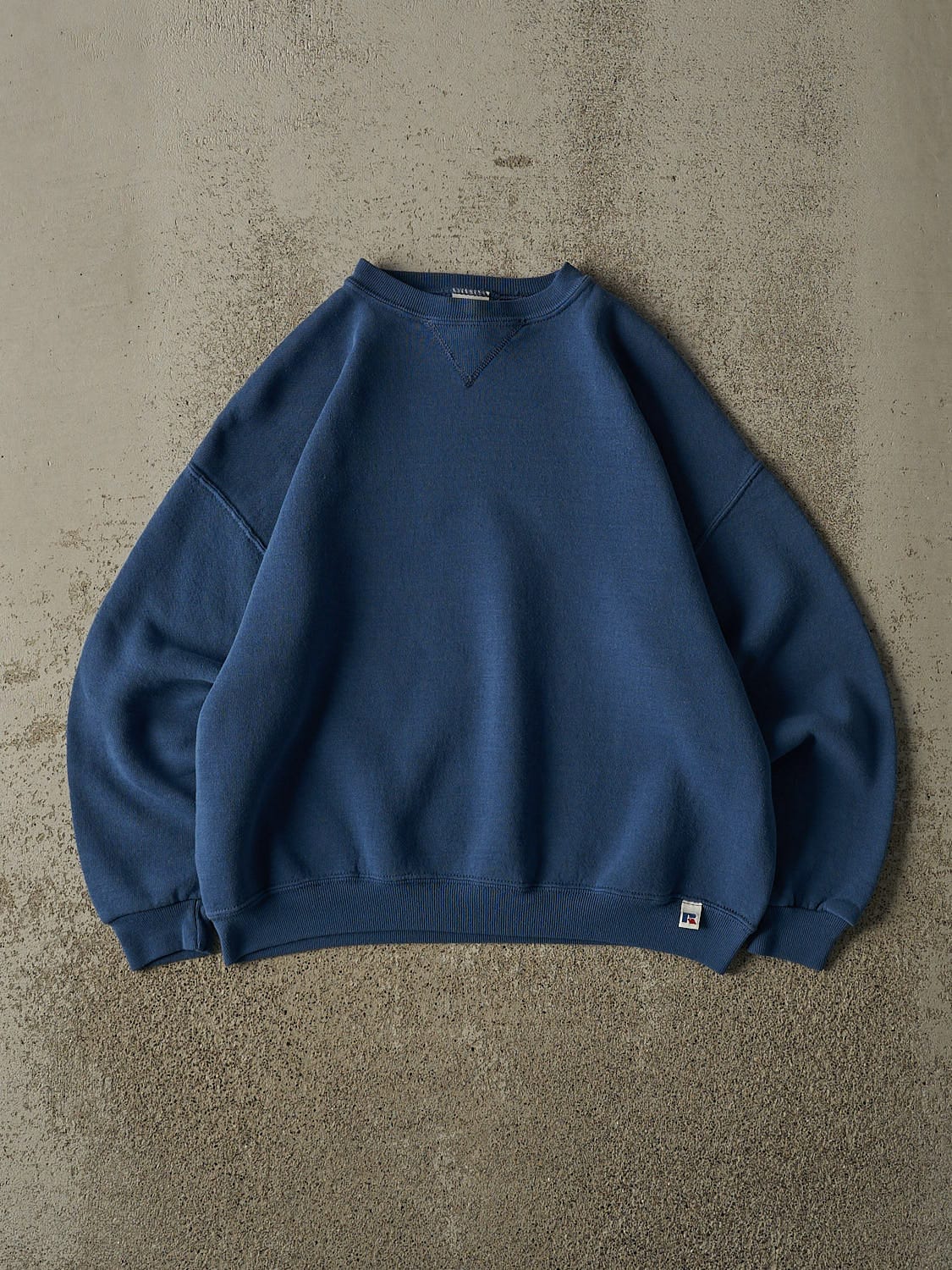 Vintage Y2K Blue Russell Athletic Blank Crewneck (XS/S)