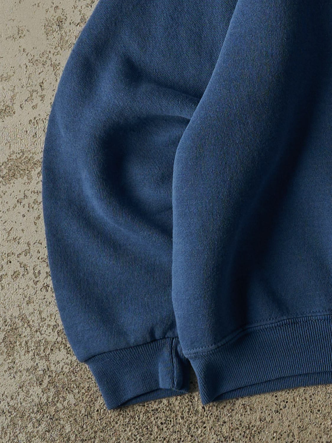 Vintage Y2K Blue Russell Athletic Blank Crewneck (XS/S)