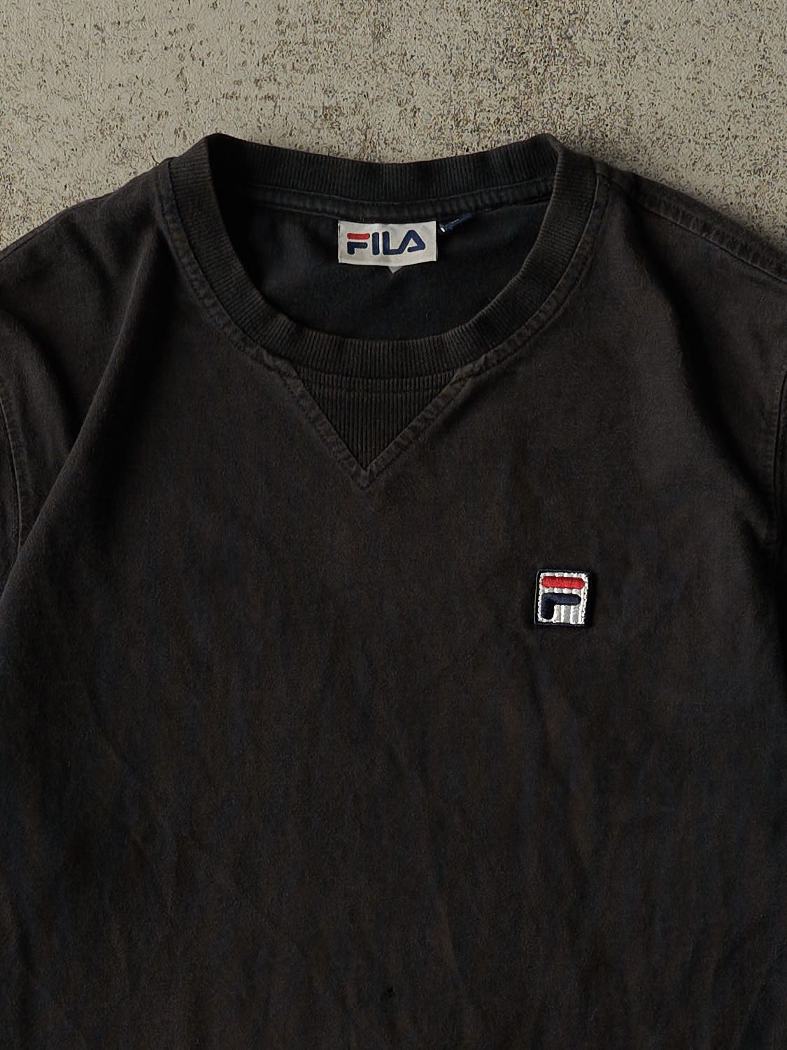 Vintage Y2K Black Fila Embroidered Logo Tee (M/L)