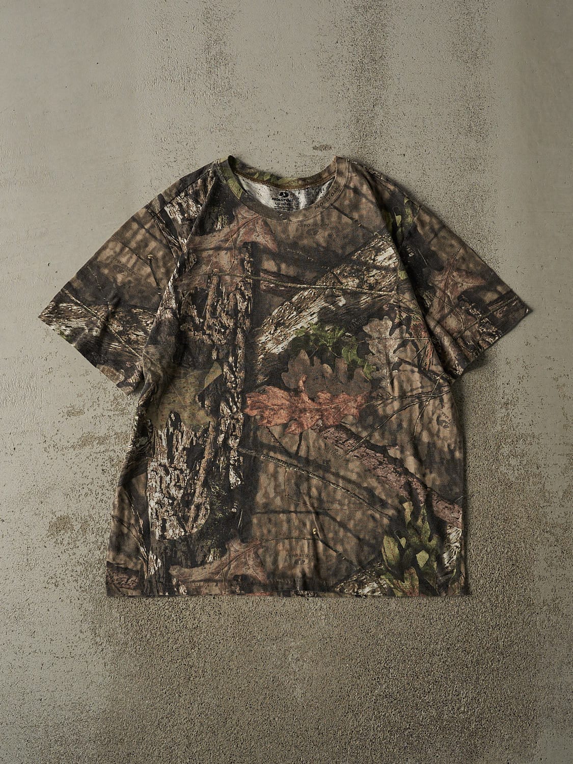 Vintage Y2K Camo Mossy Oak Tee (L/XL)