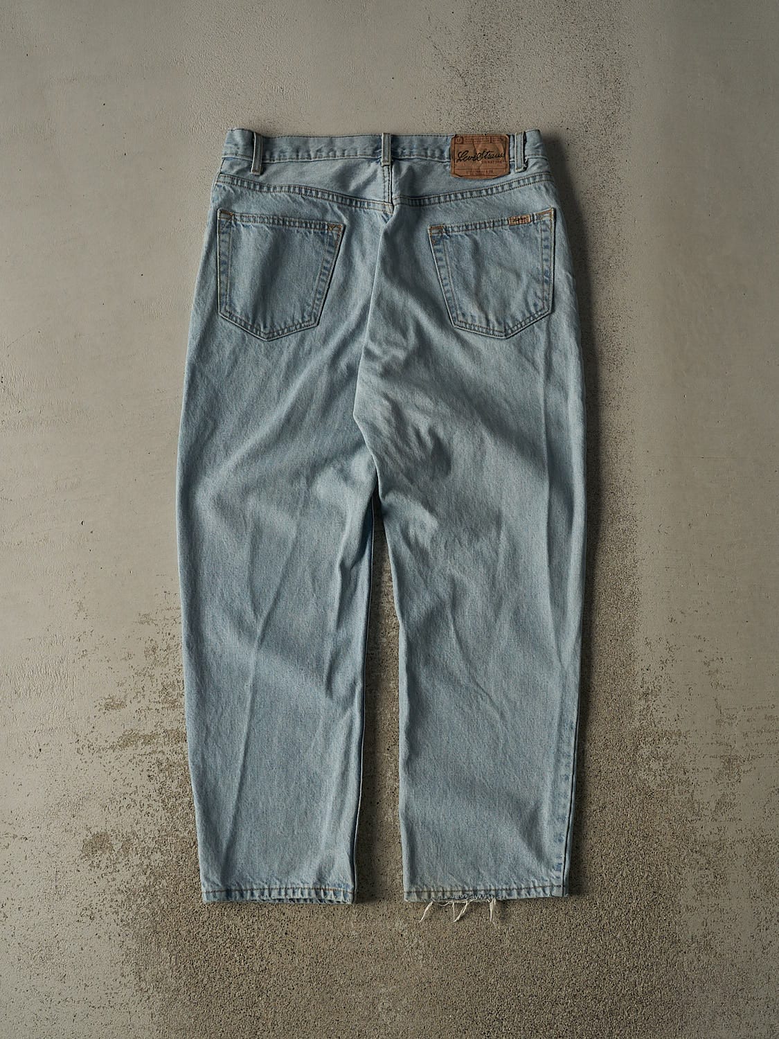 Vintage Y2K Light Wash Levi's Signature Series Jeans (34x29)