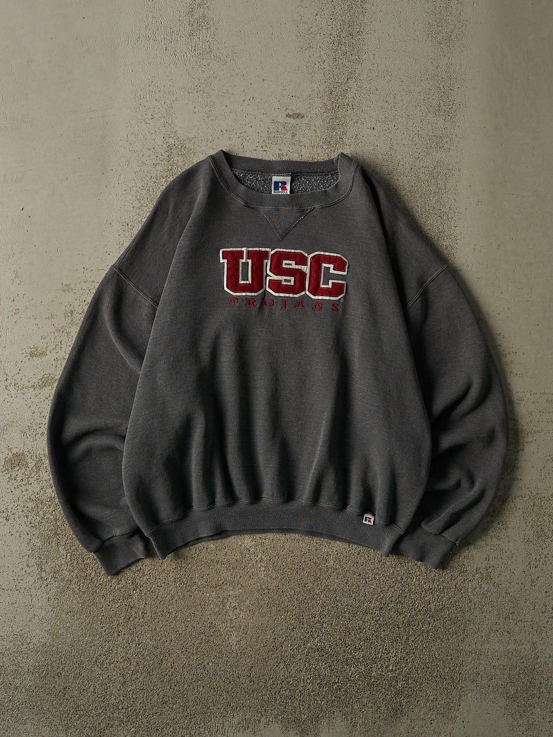 Vintage 90s Charcoal Grey Russell Athletic USC Trojans Embroidered Crewneck (L/XL)