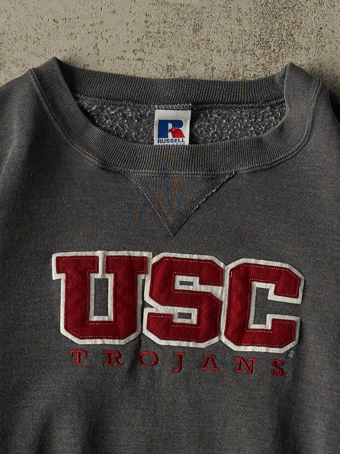 Vintage 90s Charcoal Grey Russell Athletic USC Trojans Embroidered Crewneck (L/XL)