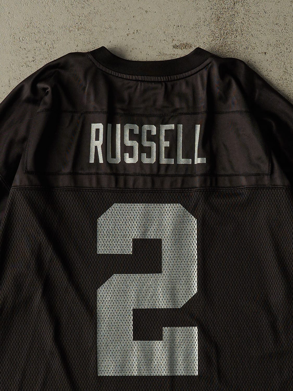 Vintage Y2K Black Oakland Raiders #2 Russell Cropped Football Jersey (L/XL)