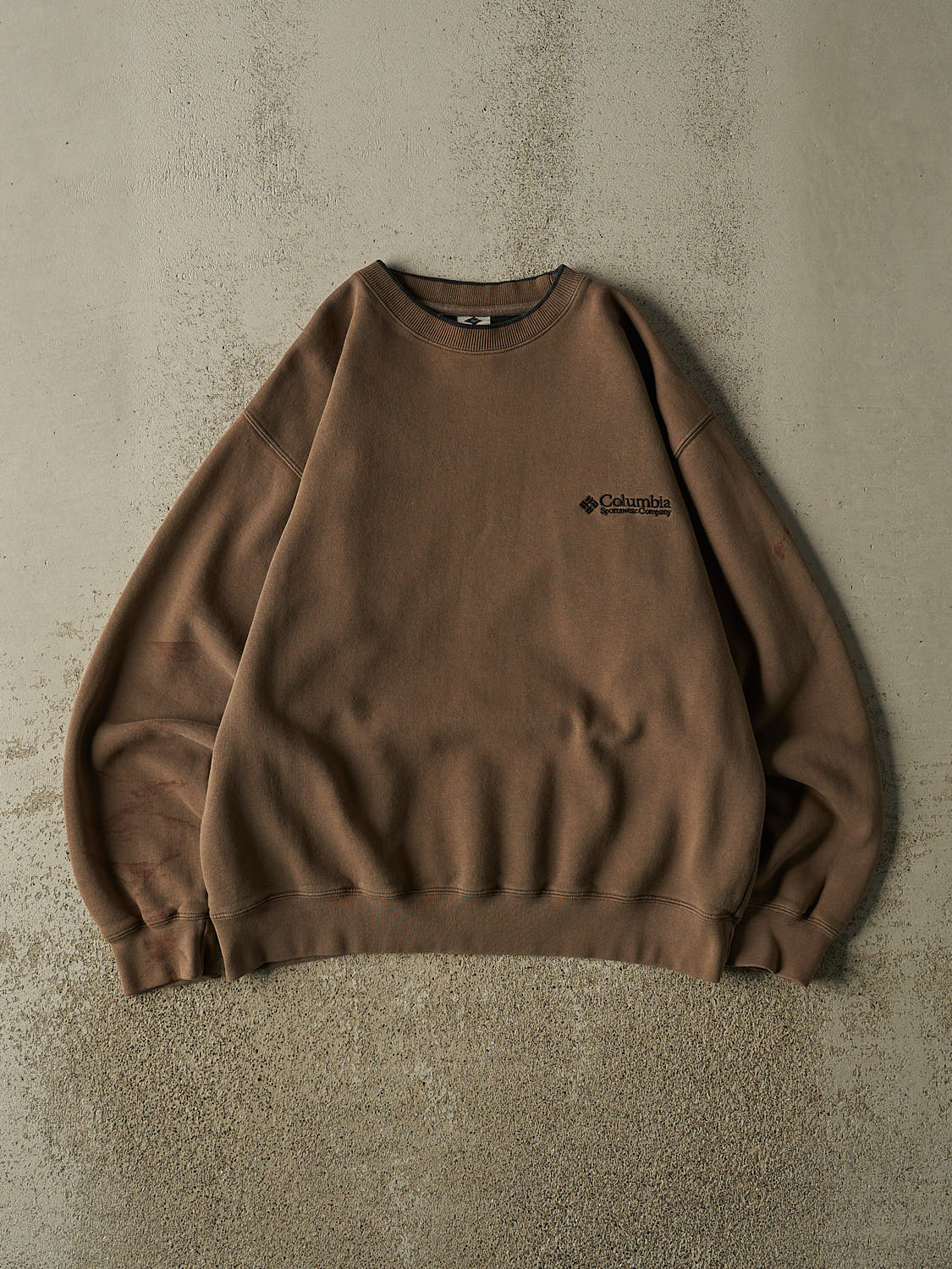Vintage Y2K Brown Columbia Embroidered Crewneck (M/L)
