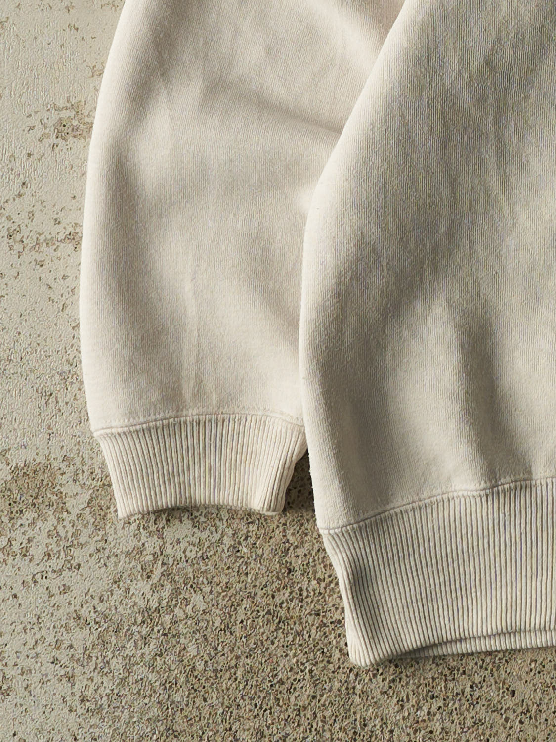 Vintage Y2K Beige Cherokee Embroidered Crewneck (L/XL)