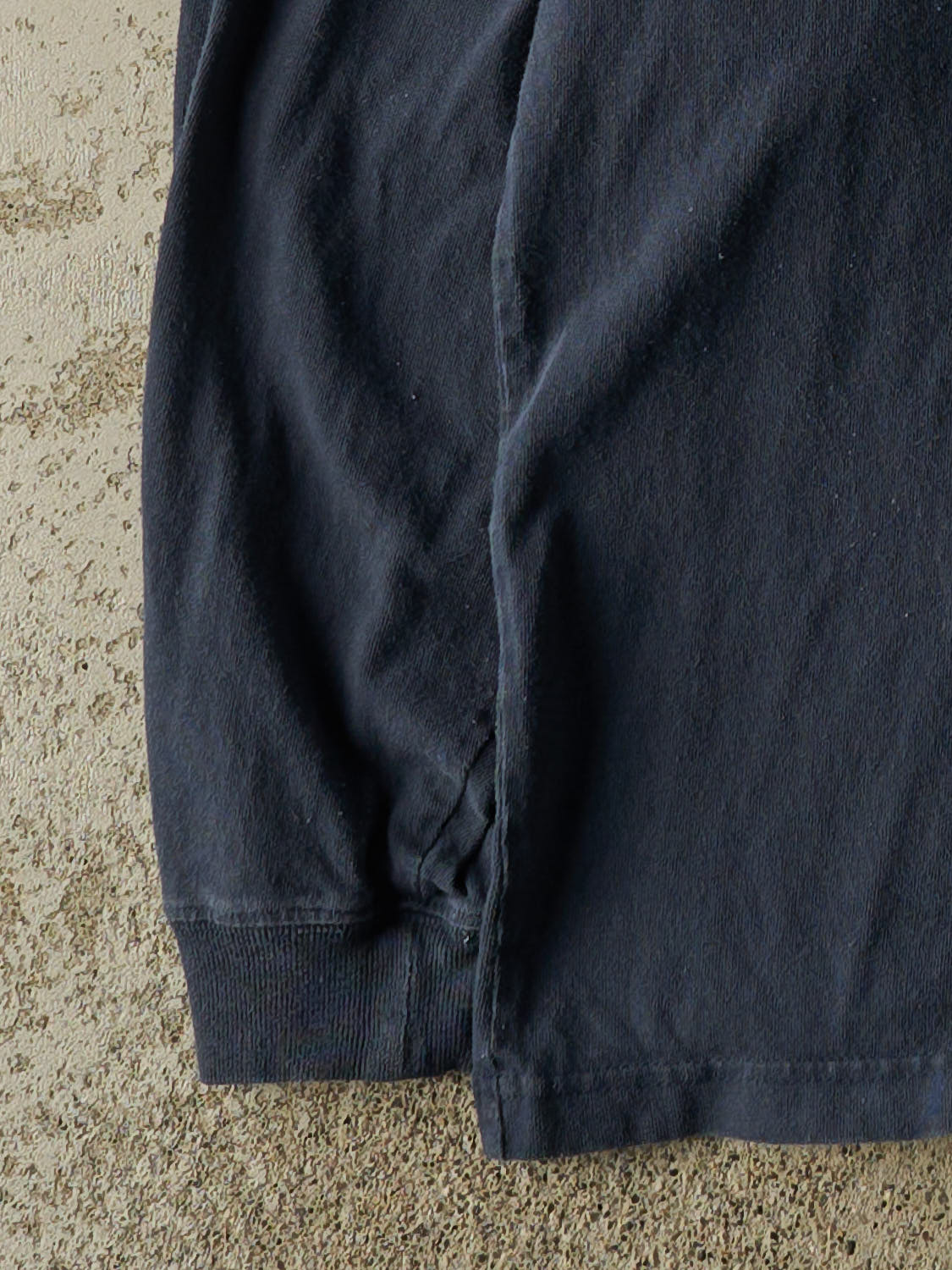Vintage Y2K Navy Blue Carhartt Logo Long Sleeve (L/XL)