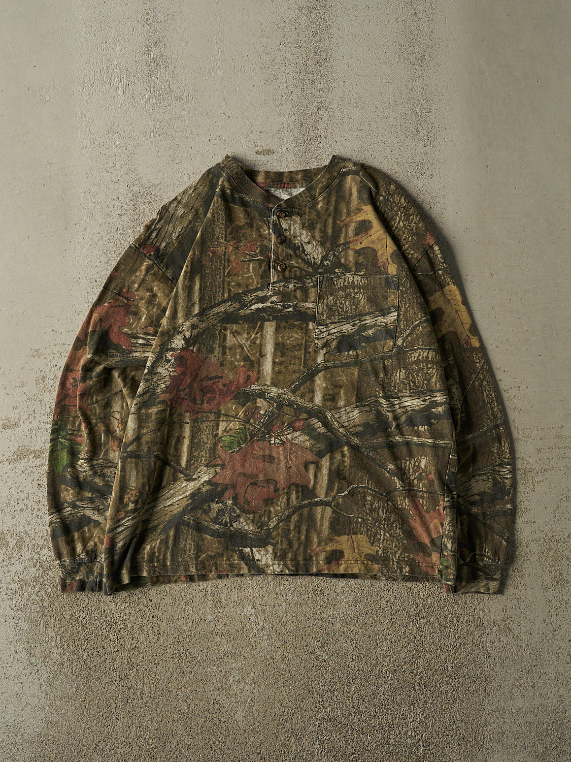 Vintage Y2K Camo Paramount x Break Up Infinity Quarter Button Long Sleeve (M/L)