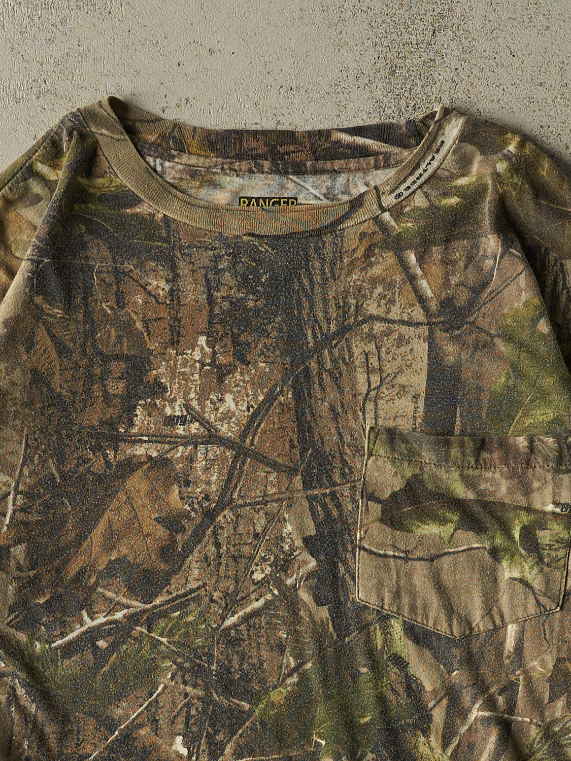 Vintage Y2K Camo Ranger x Realtree Long Sleeve (L/XL)