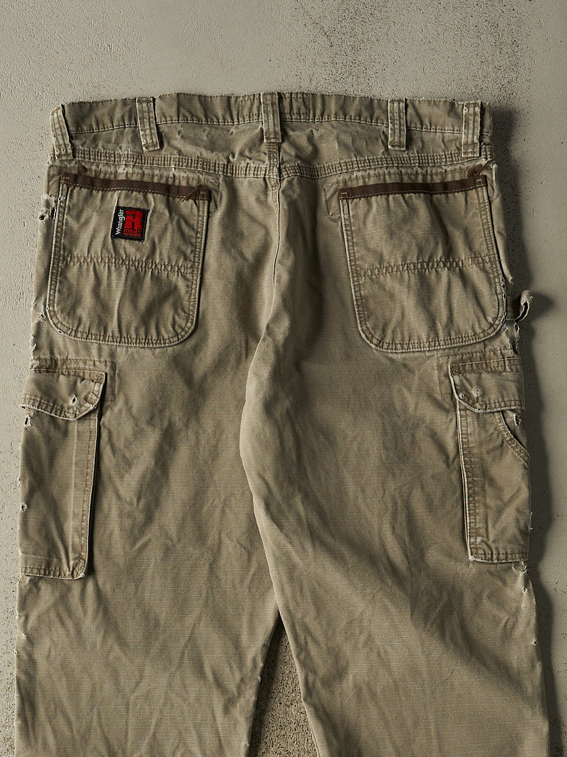 Vintage 90s Beige Wrangler Riggs Double Knee Cargo Pants (38x30)