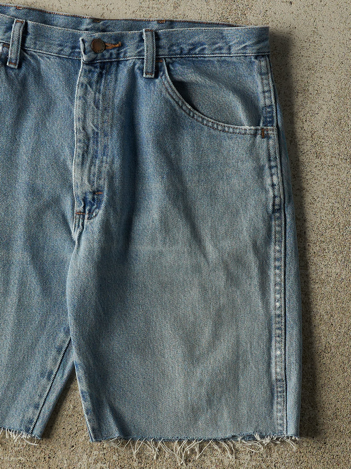 Vintage 90s Light Wash Rustler Cut Off Jean Shorts (34x9)