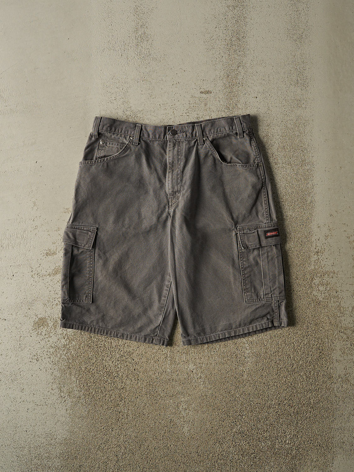 Vintage Y2K Grey Dickies Cargo Shorts (34x12.5)