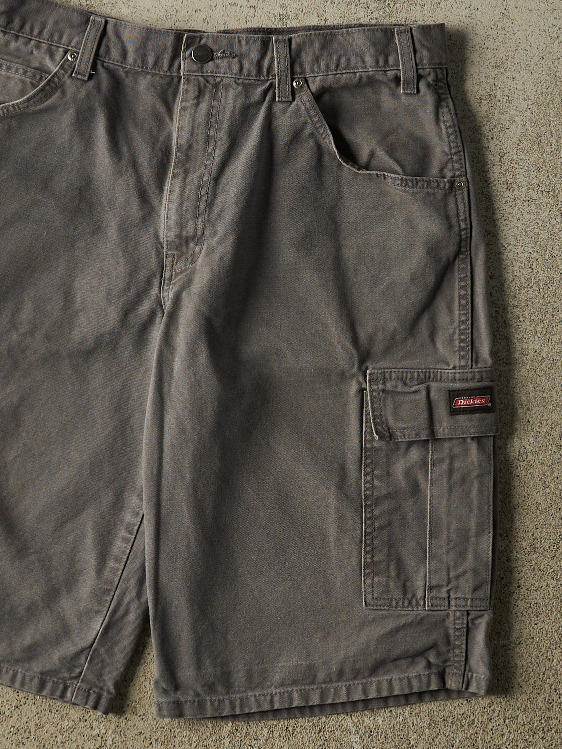 Vintage Y2K Grey Dickies Cargo Shorts (34x12.5)