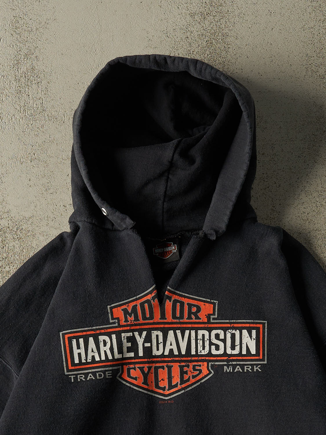 Vintage 11' Faded Black Harley Davidson London KY Hoodie (M/L)
